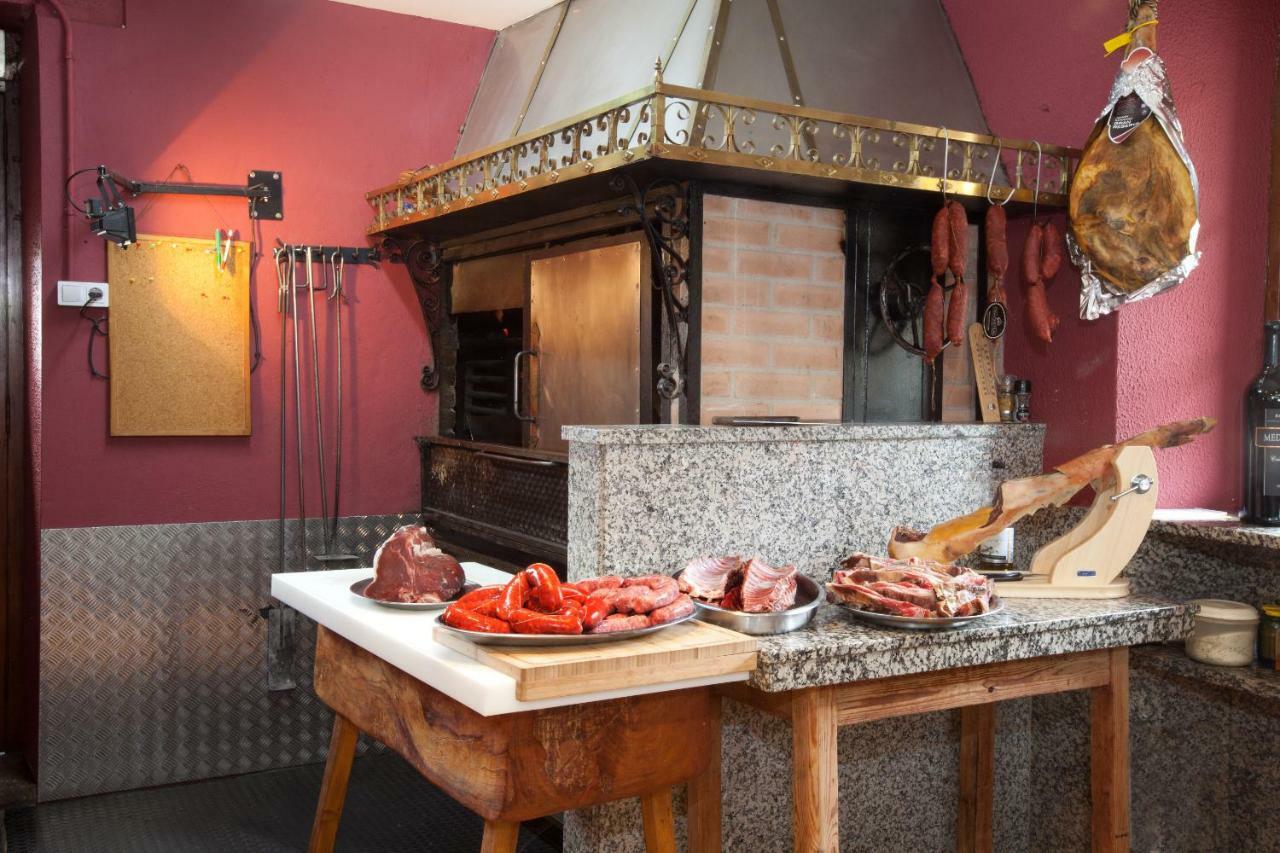 Hotel Parrillada Terranova Oza de los Ríos Exterior foto